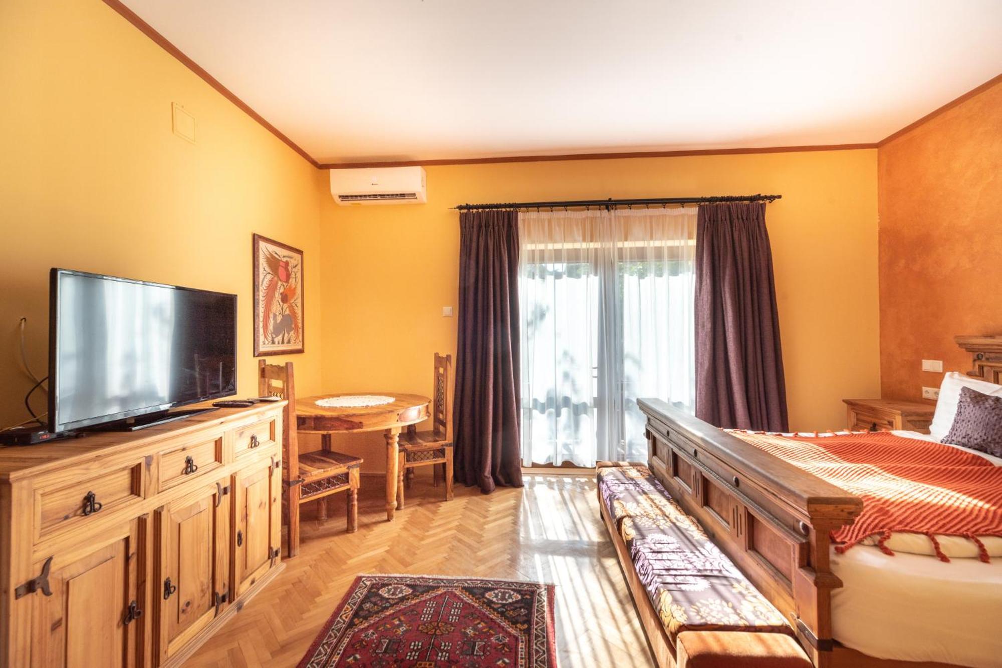 Corona Villa Heviz Phòng bức ảnh